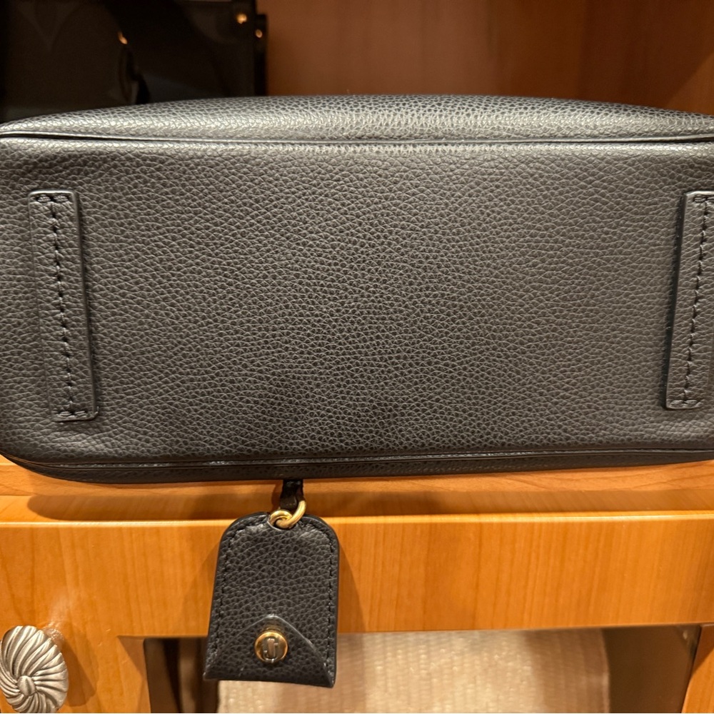 Marc Jacobs “The Editor 29” Leather Crossbody Bag – Black - Picture 4 of 9